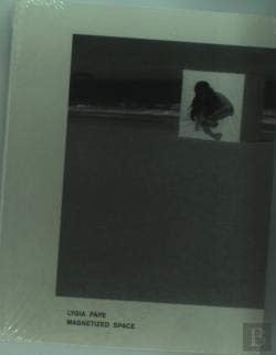 LYGIA PAPE, MAGNETIZED SPACE, de PAPE | portada del libro