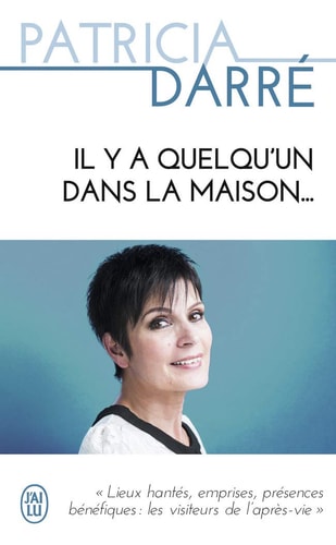 IL Y A QUELQU'UN DANS LA MAISON, de Patricia Darré | portada del libro