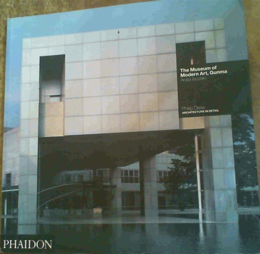 GUNMA MUSEUM, de Isozaki | portada del libro