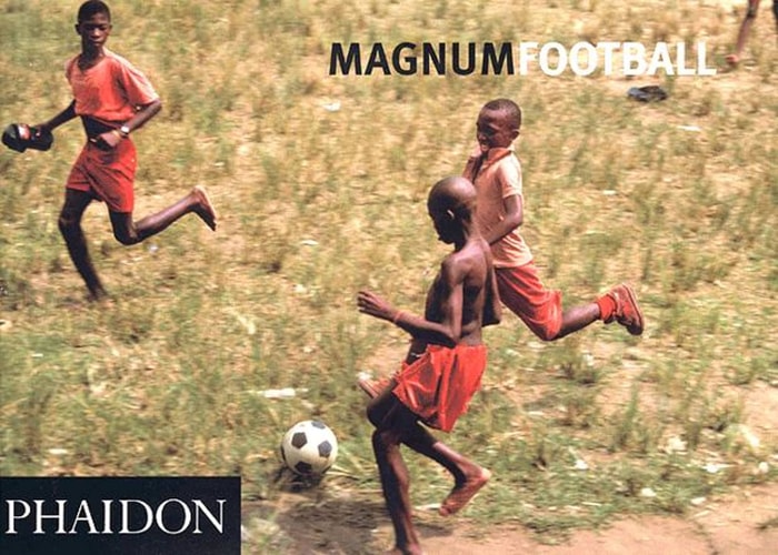 MAGNUM FOOTBALL MAGNUM SOCCER, de Simon Kuper | portada del libro