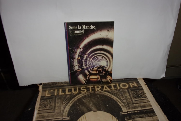 SOUS LA MANCHE LE TUNNEL, de Bertrand Lemoine | portada del libro