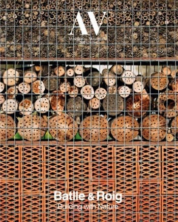 AV MONOGRAFIAS 207: BATLLE & ROIG. BUILDING WITH NATURE | portada del libro