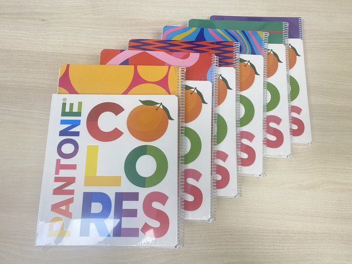 PACK PANTONE COLORES | portada del libro