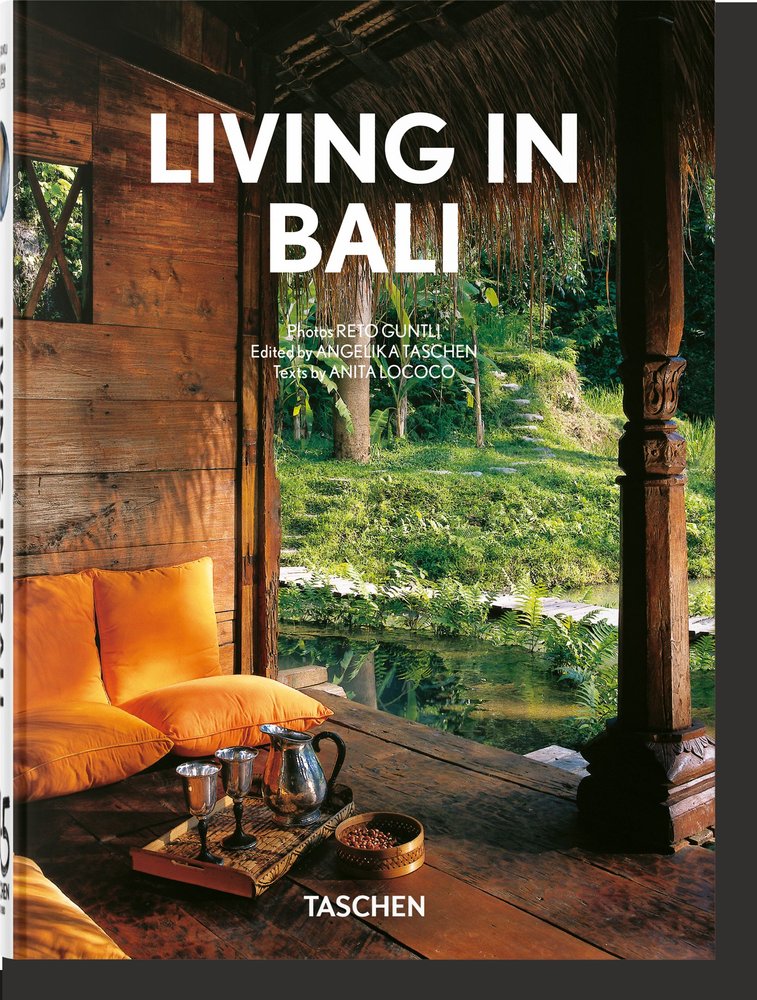 Living in Bali. 40th Ed., de | portada del libro