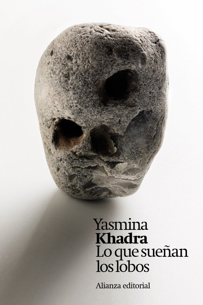 LO QUE SUEÑAN LOS LOBOS, de KHADRA, YASMINA | portada del libro