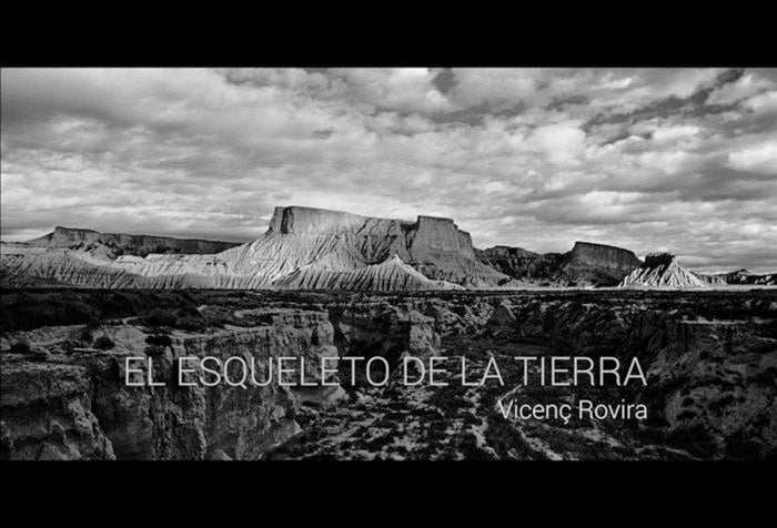 EL ESQUELETO DE LA TIERRA, de ROVIRA, VICENÇ | portada del libro