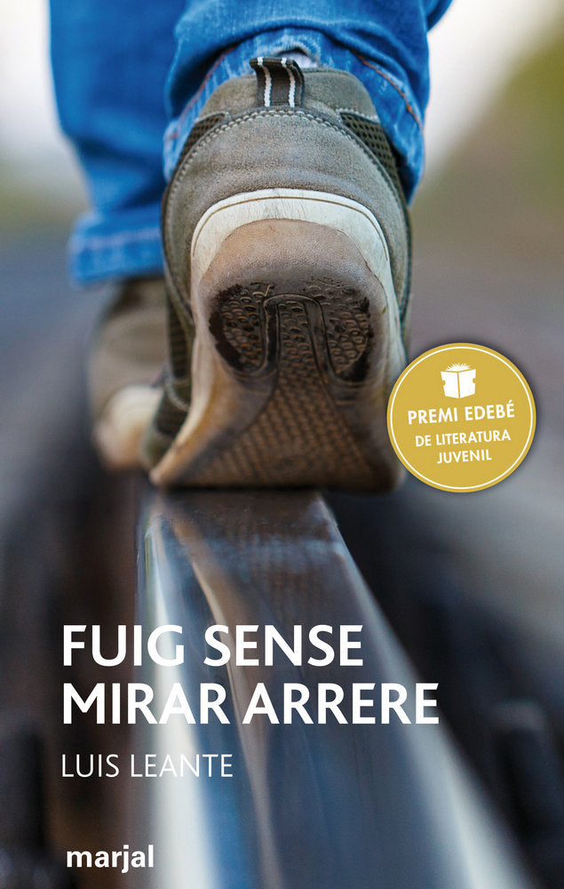 Fuig sense mirar arrere, de Leante Chacón, Luis | portada del libro