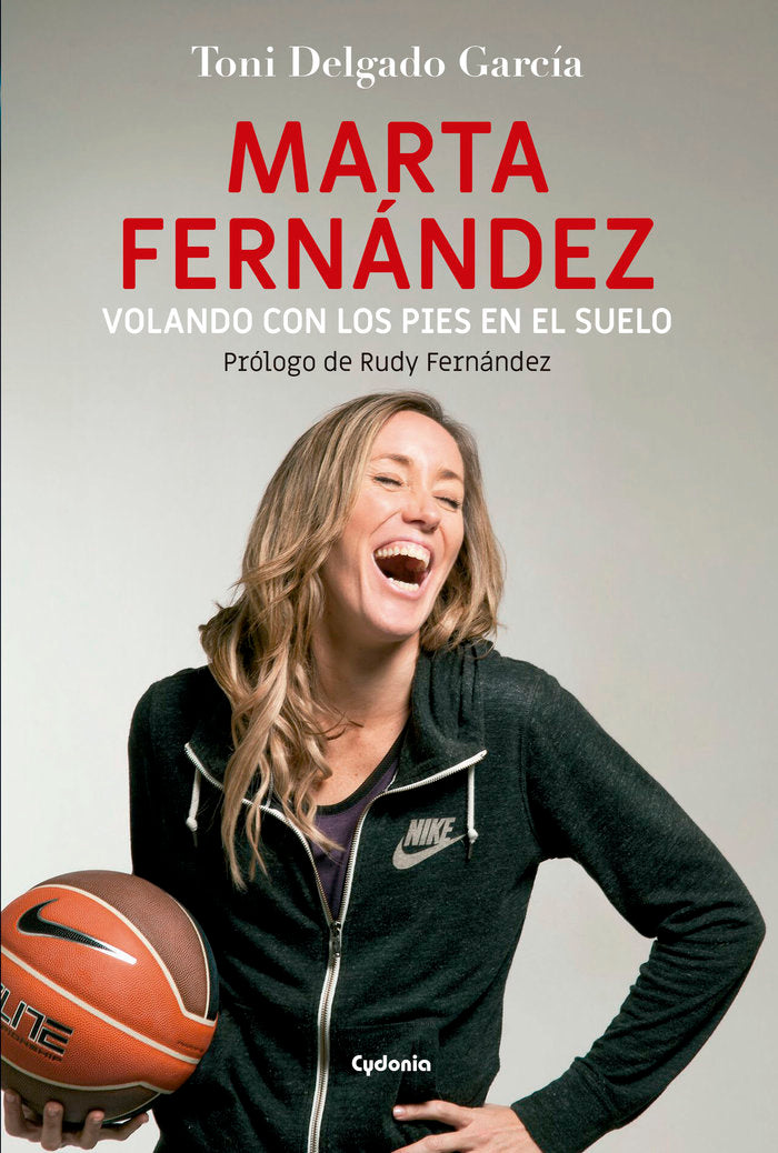 Marta Fernández, volando con los pies en el suelo, de Delgado García, Toni | portada del libro