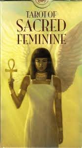 SACRED FEMININE | portada del libro