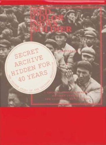 RED COLOR NEWS SOLDIER, de Zhensheng | portada del libro