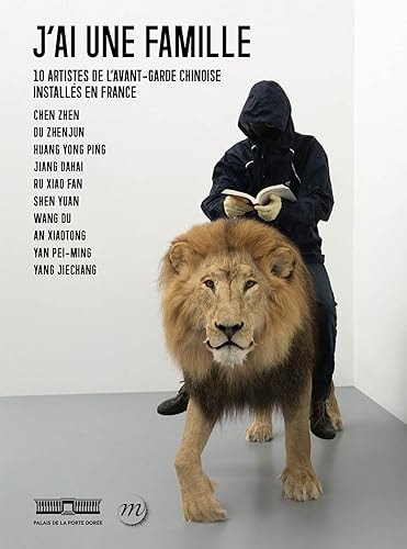 AI UNE FAMILLE 10 ARTISTES DE L AVANT, de Hanru Hou | portada del libro
