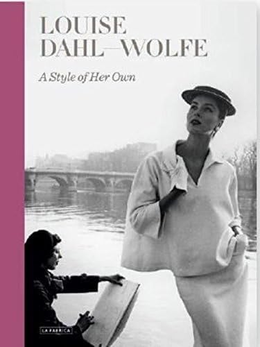A STYLE OF HER OWN, de VV | portada del libro