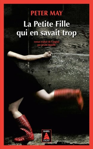A PETITE FILLE QUI EN SAVAIT TR (POCHE), de Peter May | portada del libro