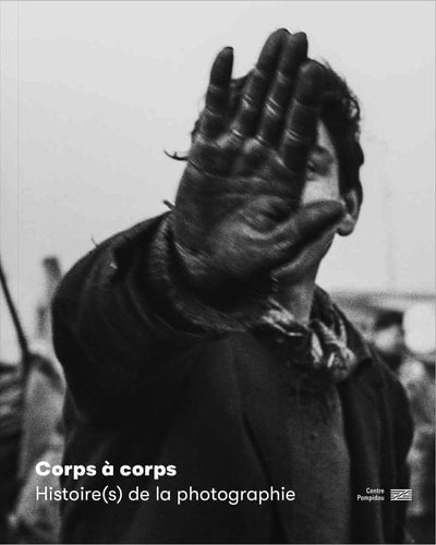 CORPS A CORPS / CATALOGUE DE L'EXPOSITION, de Julie Jones | portada del libro