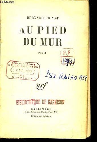 AU PIED DU MUR, de Privat | portada del libro