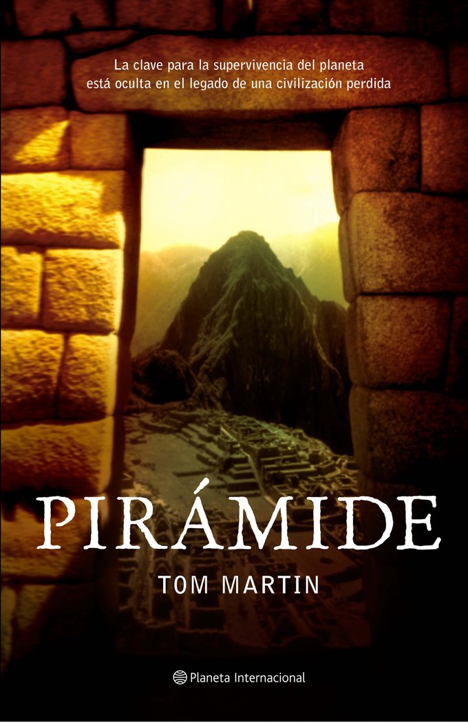 Pirámide, de TOM MARTIN | portada del libro