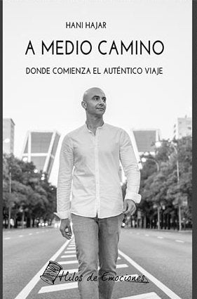 A medio camino, de HANI HAJAR | portada del libro