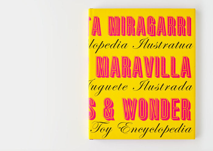 Extrañeza y maravilla, de AA.VV. | portada del libro
