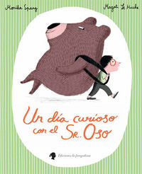 Un día curioso con el Sr. Oso, de Spang, Monika | portada del libro