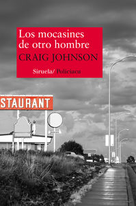 Los mocasines de otro hombre, de Johnson, Craig | portada del libro