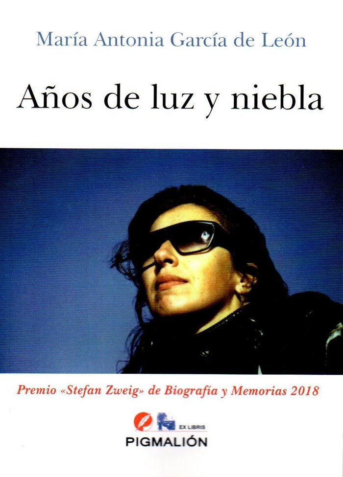 Años de luz y niebla, de García de León | portada del libro