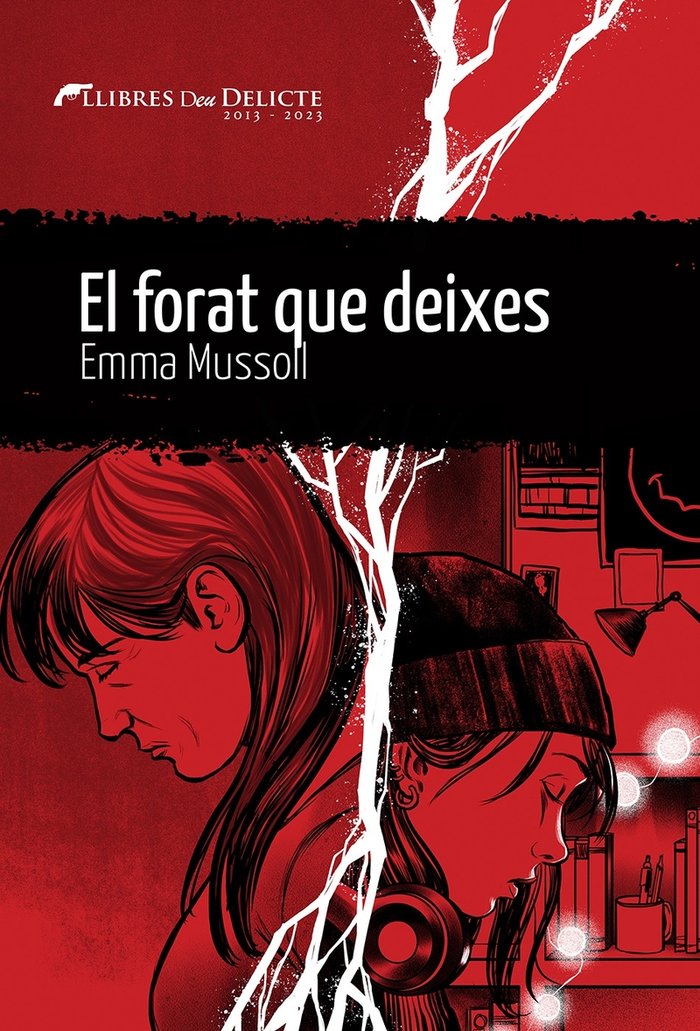 EL FORAT QUE DEIXES, de MUSSOLL, EMMA | portada del libro