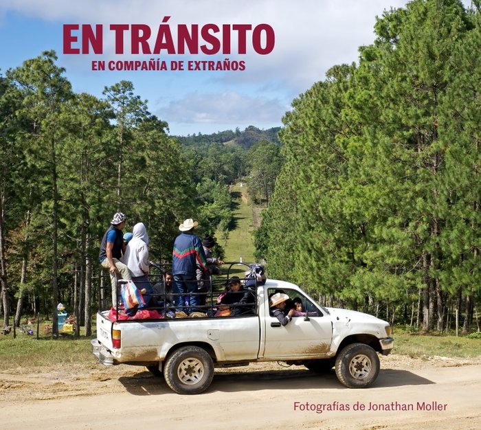 En tránsito, de MOLLER | portada del libro