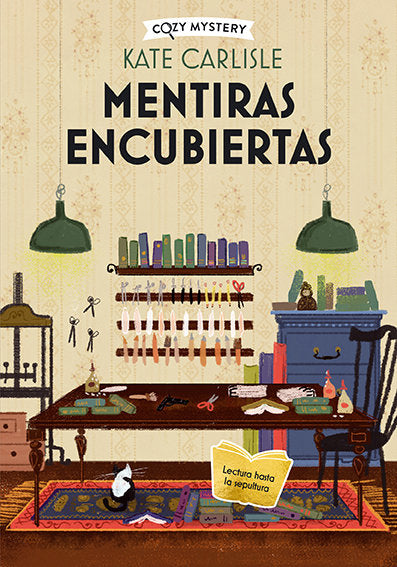 Mentiras encubiertas (Cozy Mystery), de CARLISLE, KATE | portada del libro