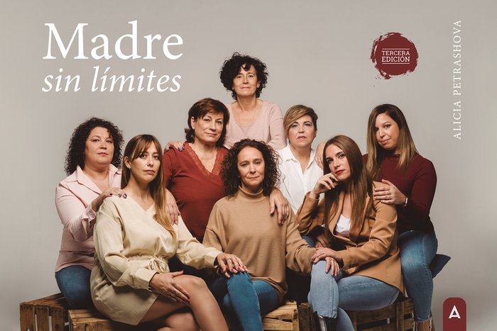 MADRE SIN LÍMITES, de , Petrashova, Alicia | portada del libro