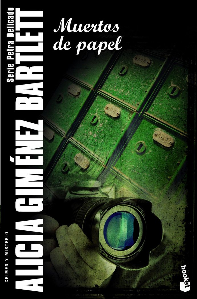 Muertos de papel, de Giménez Bartlett, Alicia | portada del libro