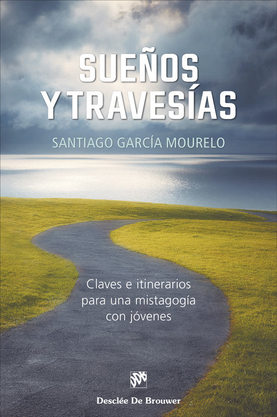 SUEÑOS Y TRAVESIAS, de SANTIAGO GARCIA MOURELO | portada del libro