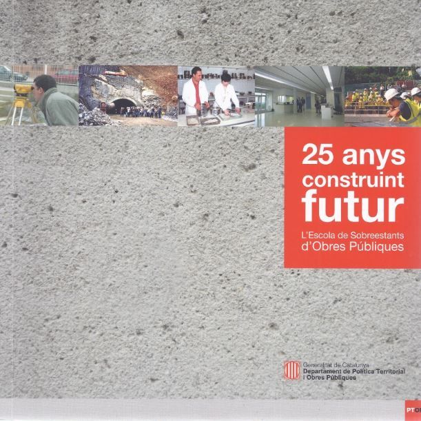25 ANYS CONSTRUINT FUTUR, de AA.VV. | portada del libro