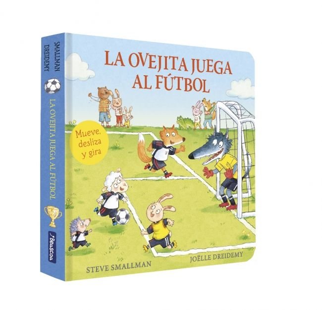 La ovejita juega al fútbol (La ovejita que vino a cenar. Libro de cartón con mecanismos), de STEVE SMALLMAN | portada del lib