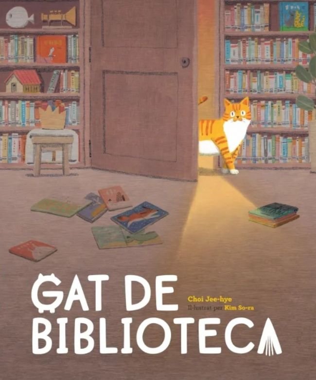 Gat de biblioteca, de JI HYE CHOI | portada del libro
