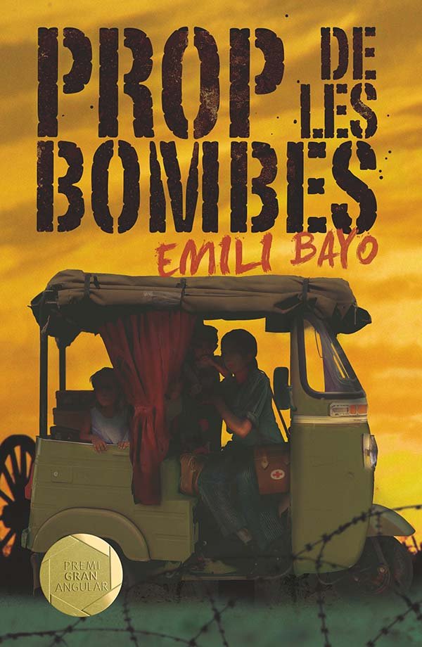Prop de les bombes, de Bayo Juan, Emili | portada del libro