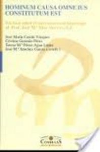 Hominum Causa Omne Ius Constitutum Est, de AA.VV. | portada del libro