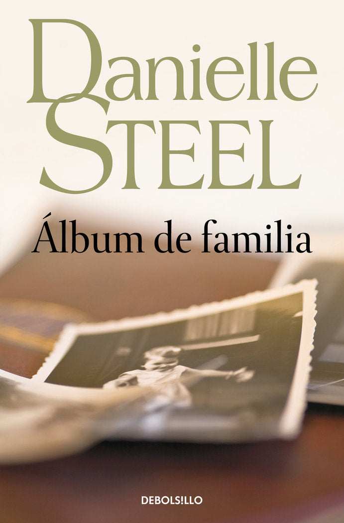 Álbum de familia, de Steel, Danielle | portada del libro