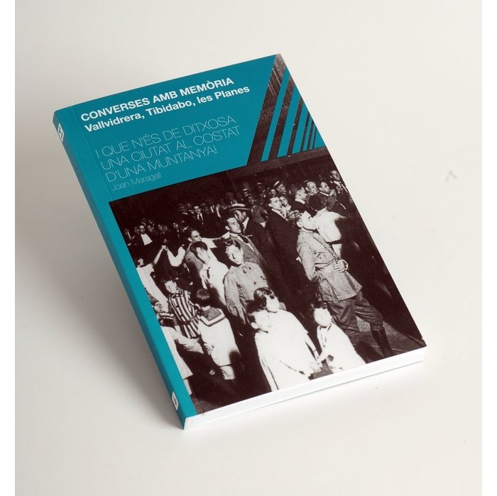 Converses amb memòria, de LUNA, MARTA | portada del libro