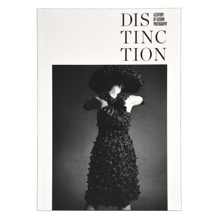 Distinction. A Century of Fashion Photography, de Naranjo Niño | portada del libro