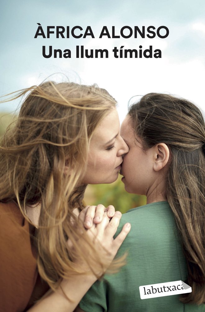 UNA LLUM T¡MIDA, de ALONSO, ÃÇFRICA | portada del libro